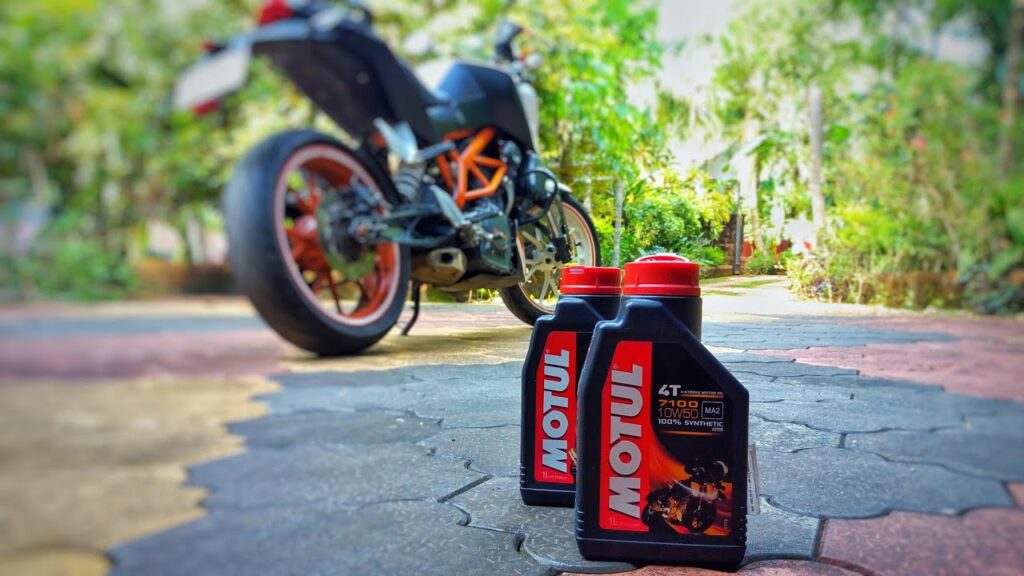Best Engine Oil for Ktm Duke 200