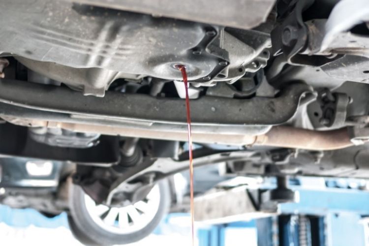 Does a Transmission Change Remove All of the Transmission Fluid?