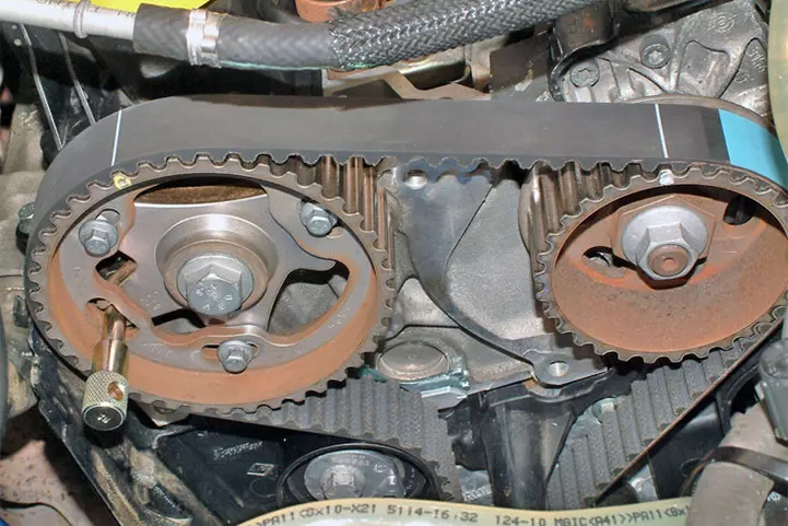 How Do You Check a Timing Belt?